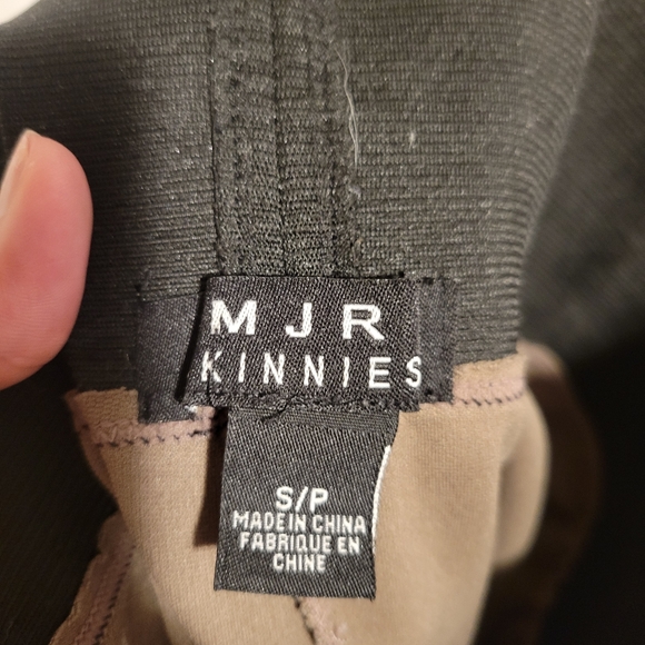 MJR Kinnies Tan Leggings with Black Waistband Size Small - Picture 2 of 2